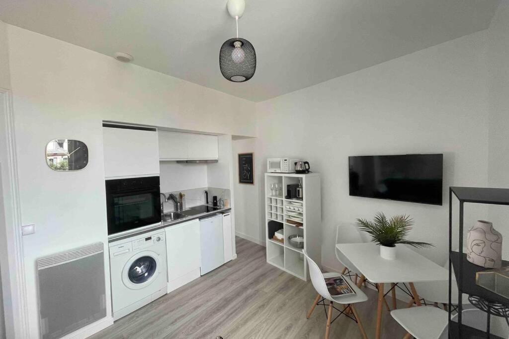 L'Oiseau Bleu Appt 2 Pieces , 150 M De La Plage Apartamento Blonville-sur-Mer Exterior foto